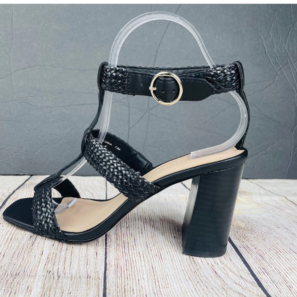 Banana Republic Sandal Size 7.5 Black Woven Strap Block Heels